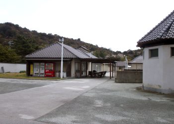 建物前,村,曇り,屋外