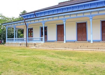 洋館,洋風庭園,屋外,春,晴れ