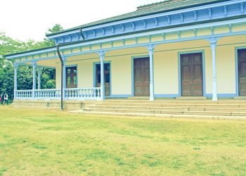 洋館,洋風庭園,屋外,春,晴れ,昭和レトロ