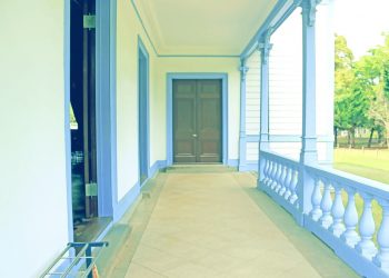 洋館,洋風庭園,屋外,春,晴れ,昭和レトロ