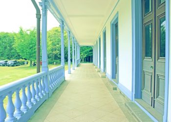 洋館,洋風庭園,屋外,春,晴れ,昭和レトロ
