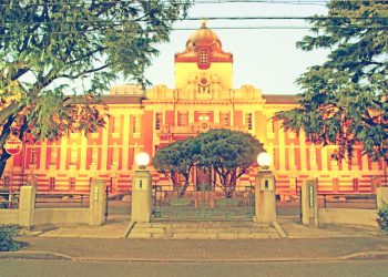 洋館,建物前,町,屋外,秋,晴れ,昭和レトロ