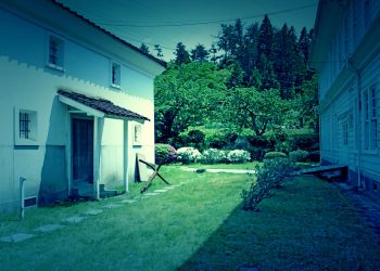 洋風庭園,晴れ,夏,屋外,ホラー