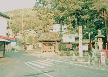 神社,村,道路,屋外,秋,晴れ,昭和レトロ