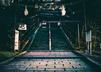 神社,村,屋外,秋,晴れ,ホラー